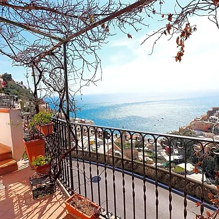 Hotel Estate4home - Maison Lirio 4*
